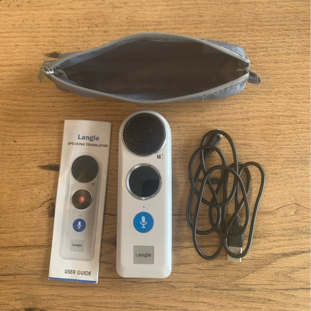 Langue Speaker Translator Battery Operated White Wi-Fi Amplifier Preowned